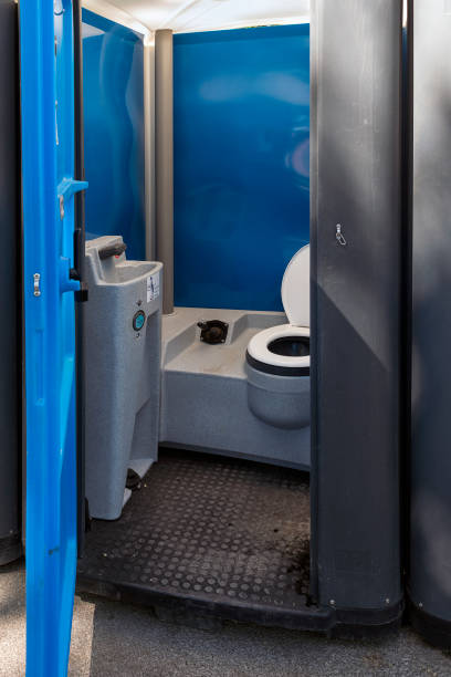 Portable Toilet Options We Offer in Elm Springs, AR